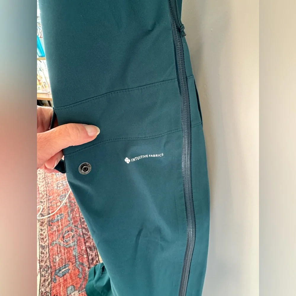 Women's 2023 Flylow Foxy Ski Snowboard Bib Greedo Turquoise EUC Small S - Picture 9 of 9